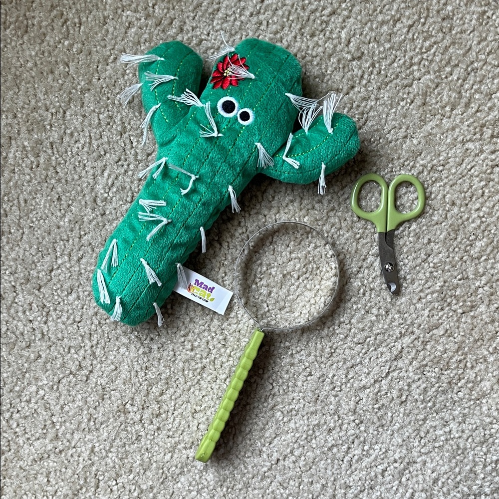 Lot of 3 Cat Grooming Tools Safari Deshed Brush Nail Clip Cactus Toy Accessories